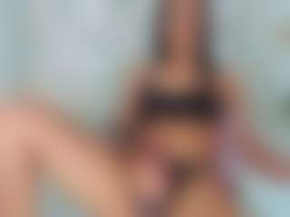 miley-777's Live Sex Cam Show
