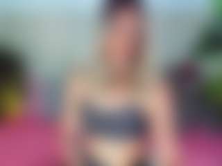 miley-777's Live Sex Cam Show