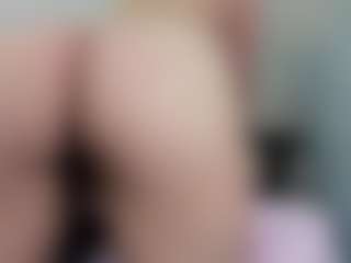 Live cam show with moniquehicks - Public on intimatelivegirls.com