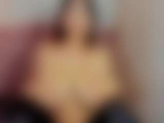 Live cam show with moniquehicks - Public Latina on Camsoda | colombia