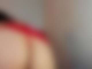 Live cam show with moniquehicks - Squirt Curvy on Camsoda