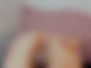 Live cam show with moniquehicks - Public on Uber Horny