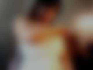 Live cam show with moniquehicks - Green Eyes on Hubzter Live