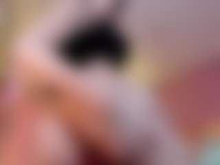 Miss Carolinne 666's Live Sex Cam Show