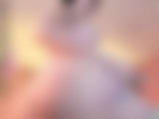 Miss Carolinne 666's Live Sex Cam Show