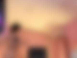 Miss Carolinne 666's Live Sex Cam Show