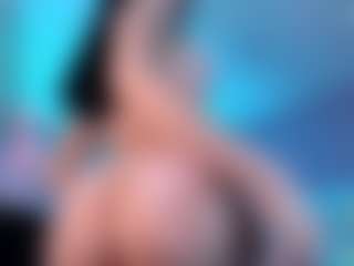 Miss Carolinne 666's Live Sex Cam Show