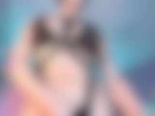 Live cam show with Miss Carolinne 666 - Drinking on SinfulBabes