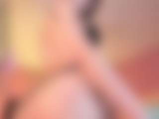 Miss Carolinne 666's Live Sex Cam Show