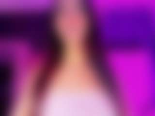 Miss Carolinne 666's Live Sex Cam Show