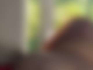 tonisnowbooking's Live Sex Cam Show