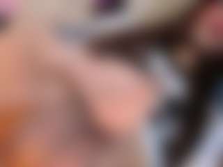 Live cam show with Camila Vasquezz - Latina on Dolls Live