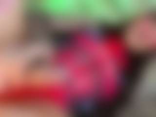Live cam show with Camila Vasquezz - Brown Eyes on StripNow