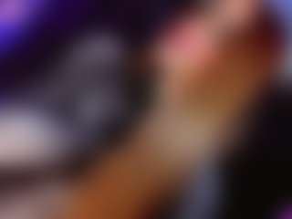 Live cam show with Camila Vasquezz - Spank on Mixed Magazine Live