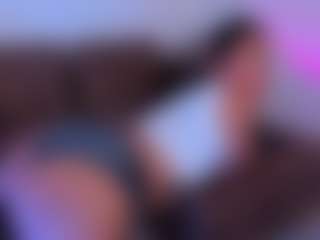 Emmatorrees's Live Sex Cam Show