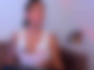 Emmatorrees's Live Sex Cam Show