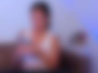 Emmatorrees's Live Sex Cam Show