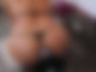 Live cam show with SusanCouper - Foot Fetish on Latina Girls