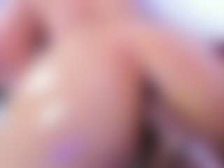 Live cam show with SusanCouper - Dildo on TeamSkeetLive