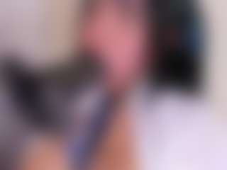 Live cam show with SusanCouper - Young Adult on Dolls Live