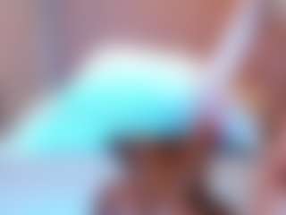 Live cam show with VictoriiaSmith - Implants on Pornisteam.com
