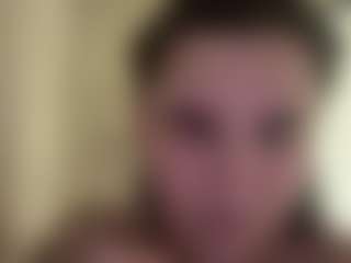 Live cam show with SweetTreatBabe - Blue Eyes on fapnchat