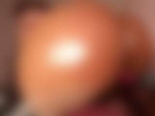 Live cam show with sxxymelanin - Bedroom on milfzrlive.com