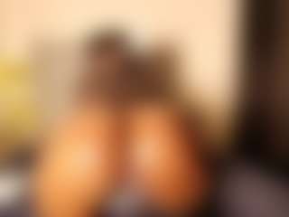 Live cam show with sxxymelanin - Bald on slutload