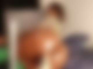 Live cam show with sxxymelanin - Bedroom Black on Camsoda Late Night