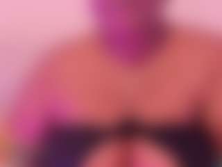 Live cam show with Aida-Tovar - Brown Hair MILF on Camsoda