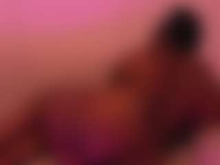 Live cam show with Aida-Tovar - New MILF on Camversity