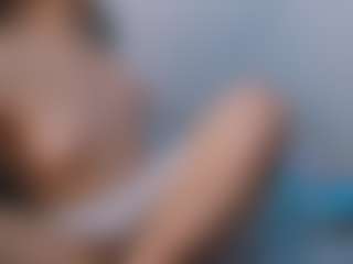 Live cam show with alexaryderr - Tease on madthumbs