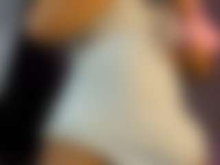Live cam show with nikkitatsx - Brown Eyes on CamClone