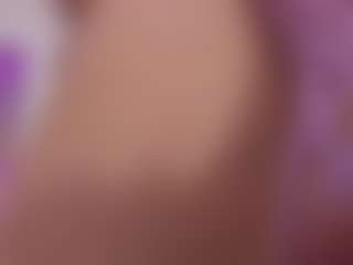 LUNA CHERRY's Live Sex Cam Show