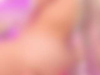 LUNA CHERRY's Live Sex Cam Show