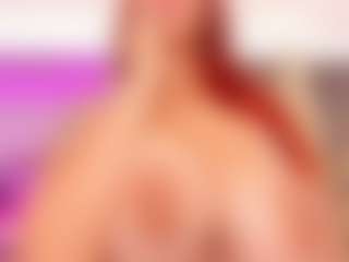 LUNA CHERRY's Live Sex Cam Show