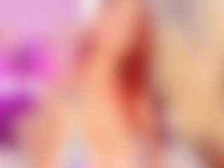 Live cam show with LUNA CHERRY - Red Hair on luckytryst.com