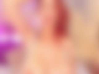 Live cam show with LUNA CHERRY - Fingers on Pornisteam.com