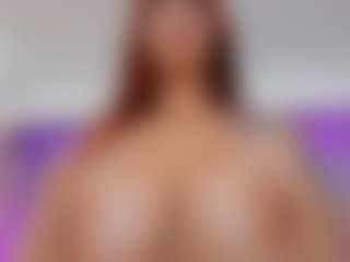 LUNA CHERRY's Live Sex Cam Show