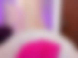 LUNA CHERRY's Live Sex Cam Show