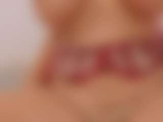 LUNA CHERRY's Live Sex Cam Show