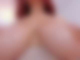 LUNA CHERRY's Live Sex Cam Show