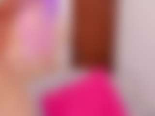LUNA CHERRY's Live Sex Cam Show