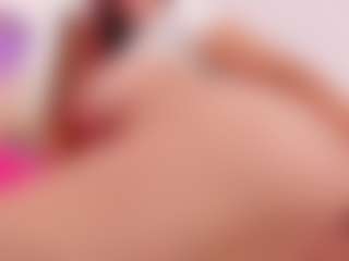 LUNA CHERRY's Live Sex Cam Show