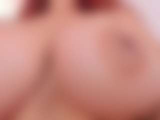 LUNA CHERRY's Live Sex Cam Show