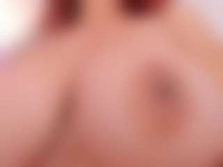 LUNA CHERRY's Live Sex Cam Show