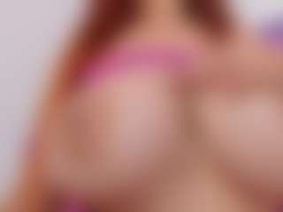 LUNA CHERRY's Live Sex Cam Show