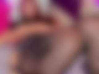 LUNA CHERRY's Live Sex Cam Show