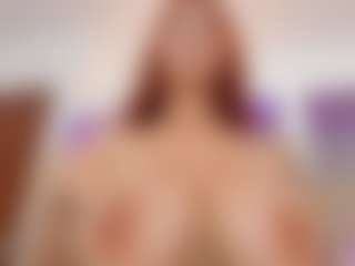 LUNA CHERRY's Live Sex Cam Show