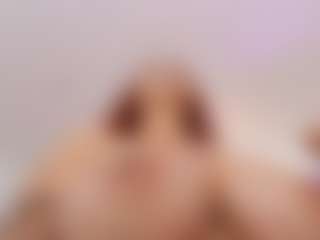 Live cam show with LUNA CHERRY - Red Hair Cum on mypornchat.com
